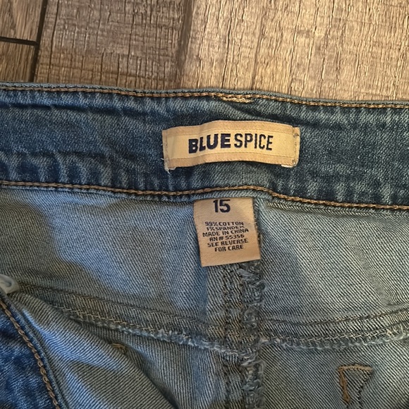 Jeans - Picture 2 of 3